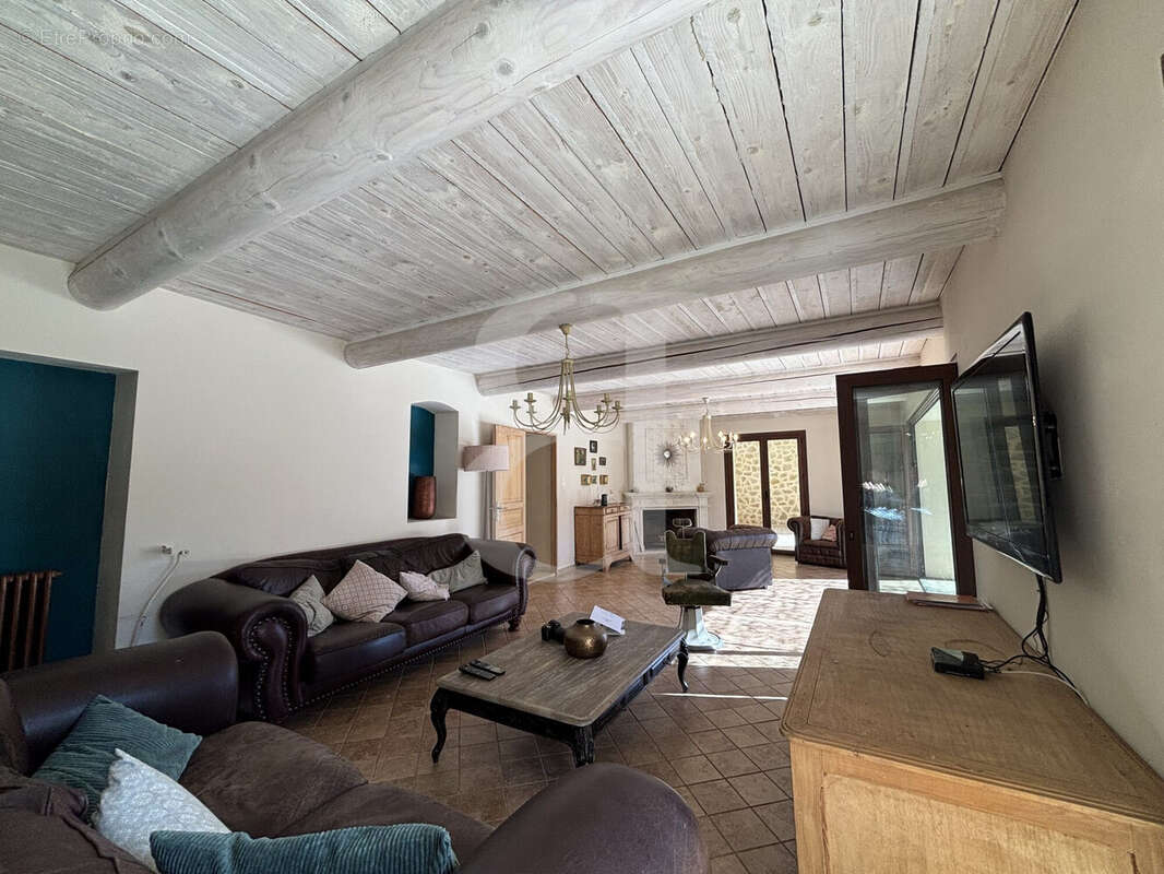 Maison à VAISON-LA-ROMAINE