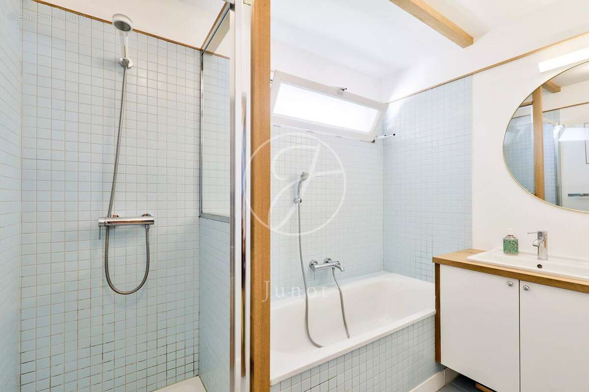 Appartement à VILLE-D'AVRAY