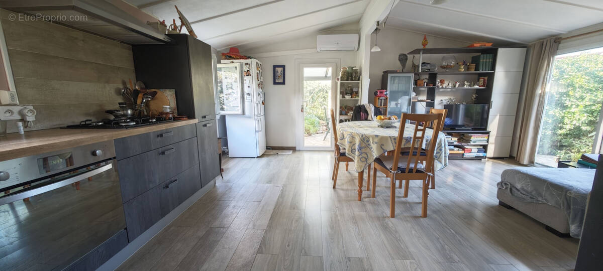 Maison à ROQUEBRUNE-SUR-ARGENS