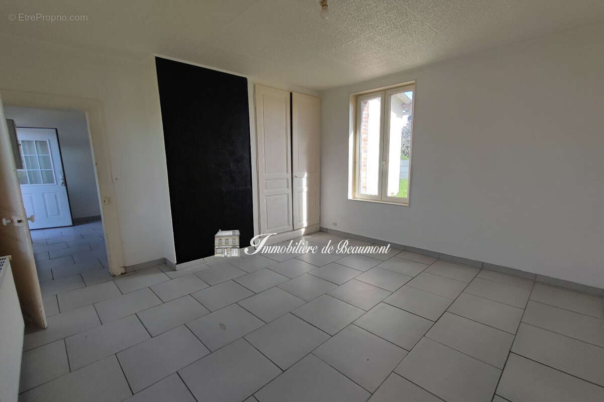 Maison à BEAUMONT-LE-ROGER