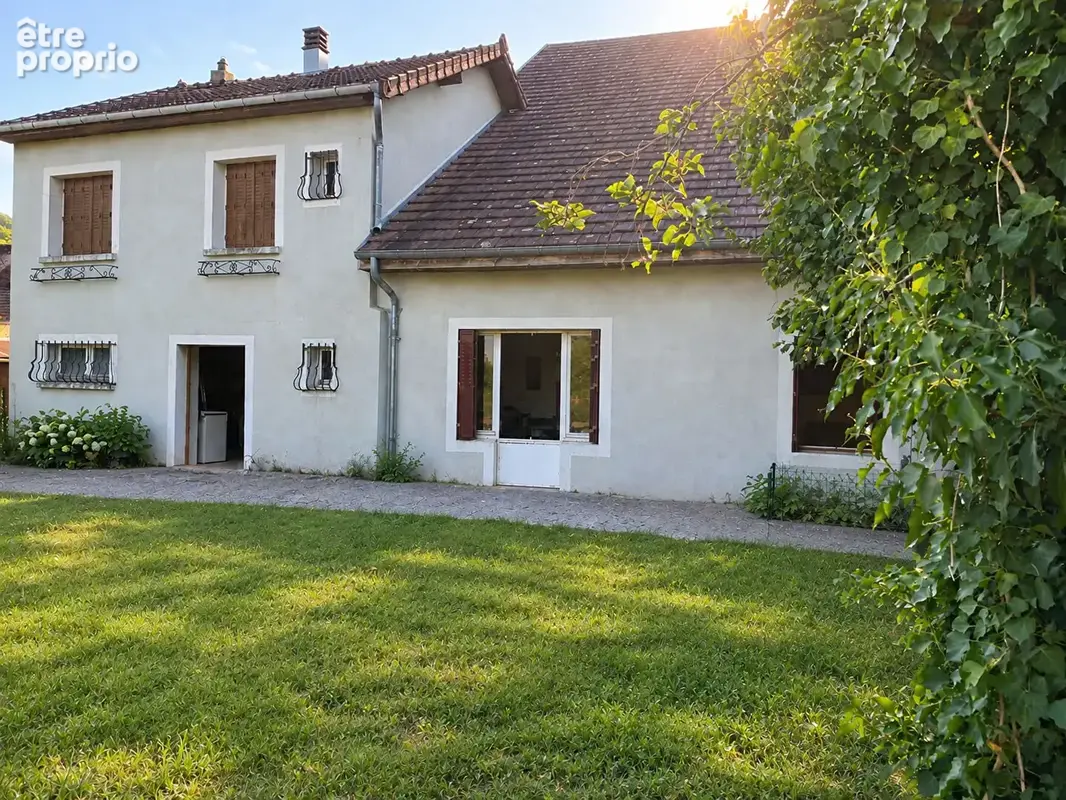 Maison à MESNAY