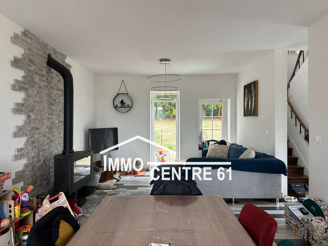 Maison de caractère sur 2000m2 de terrain - photo 5