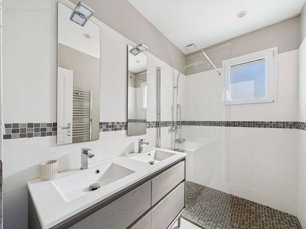 Maison à MARCHEPRIME