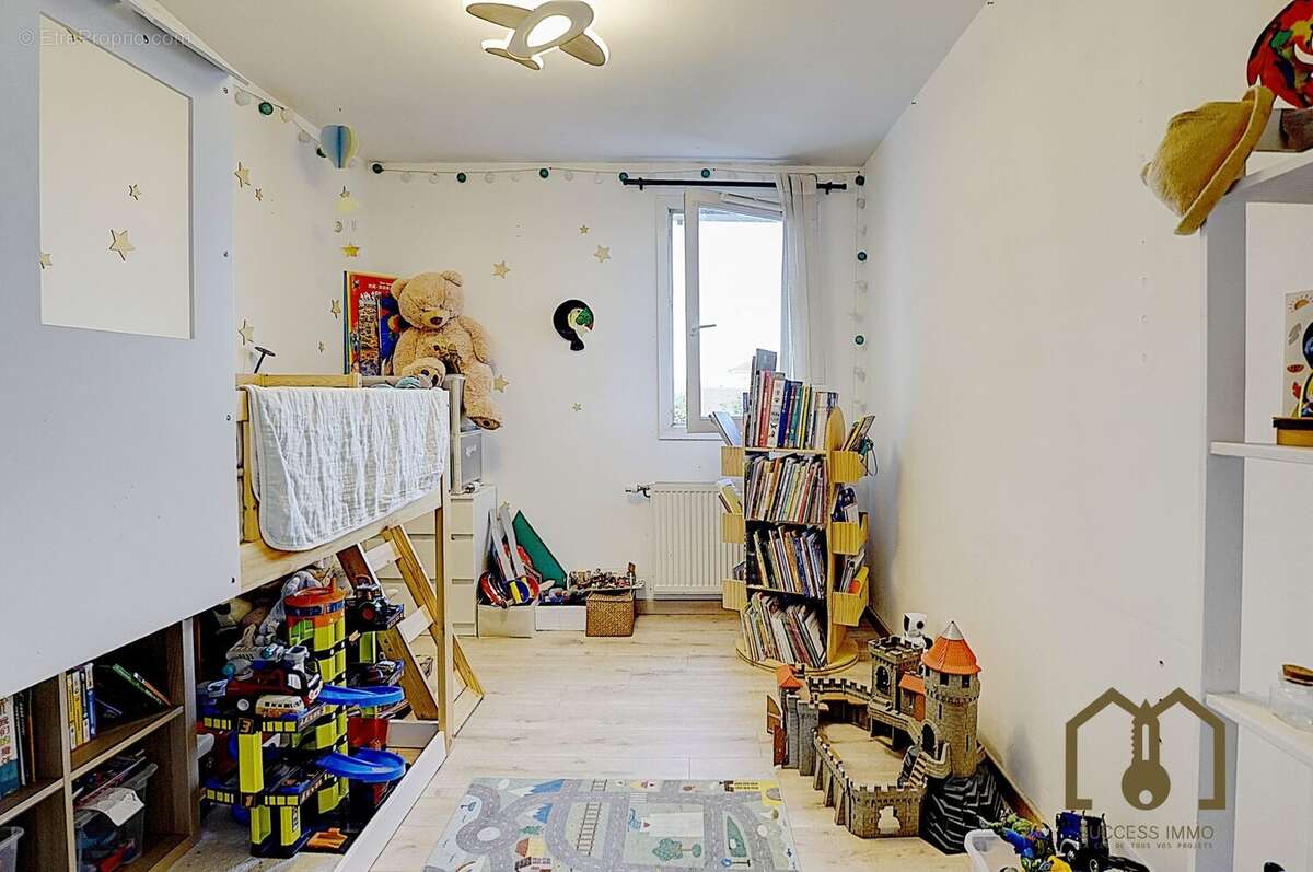 Appartement à VAULX-EN-VELIN