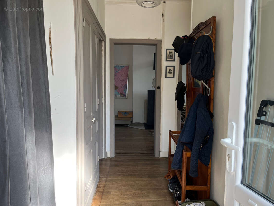 Maison à COUSSAC-BONNEVAL