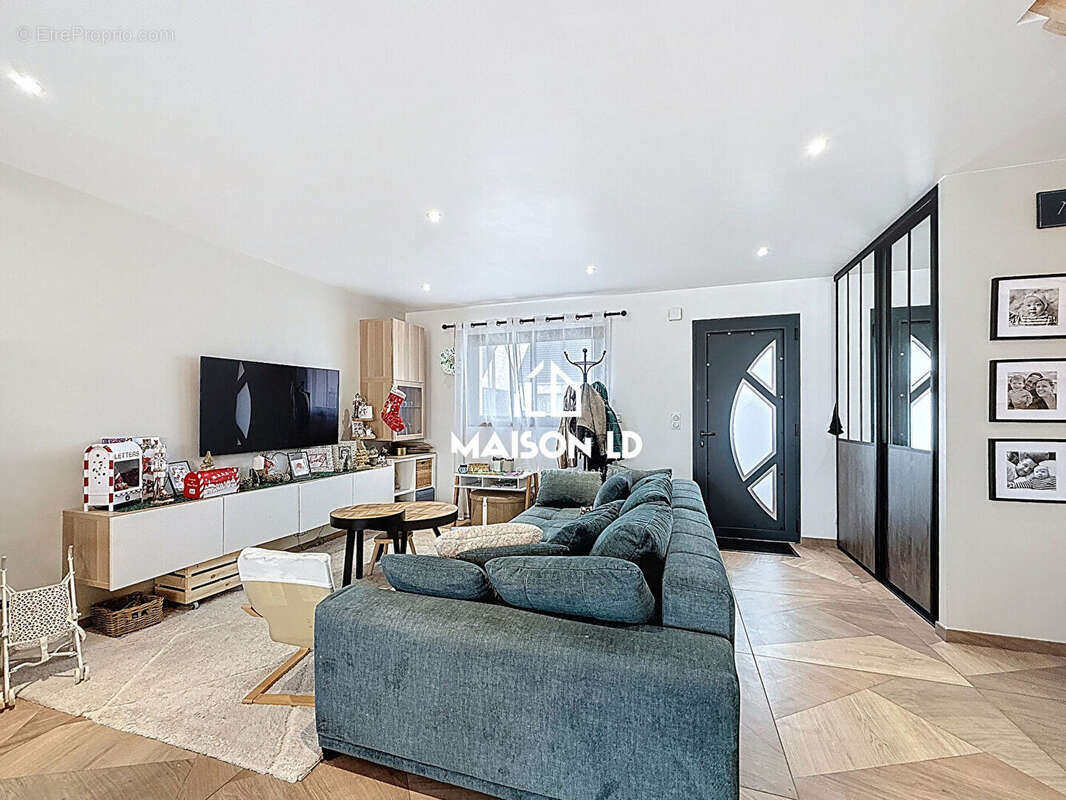 Maison à BRETTEVILLE-SUR-LAIZE