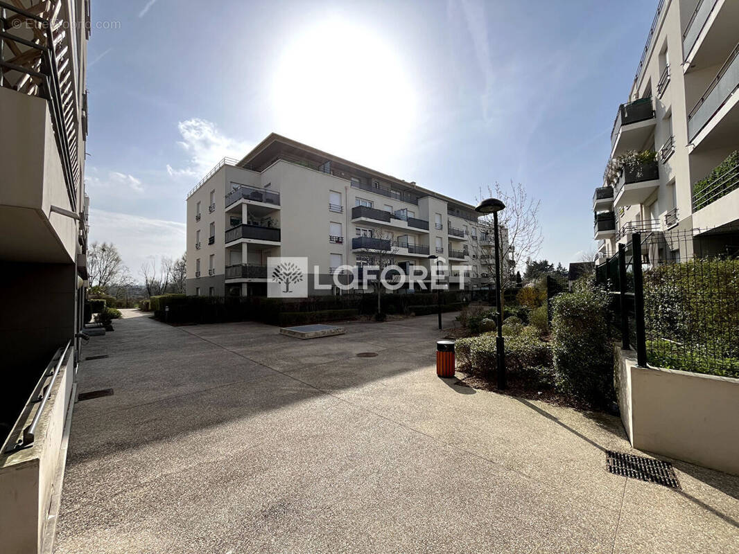 Appartement à HARDRICOURT