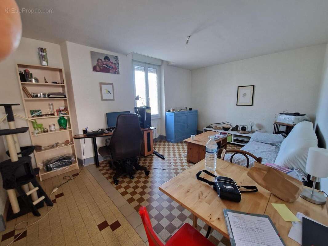   - Appartement à CHANAS