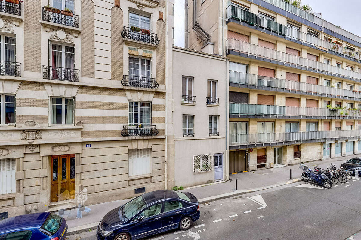 Appartement à PARIS-14E