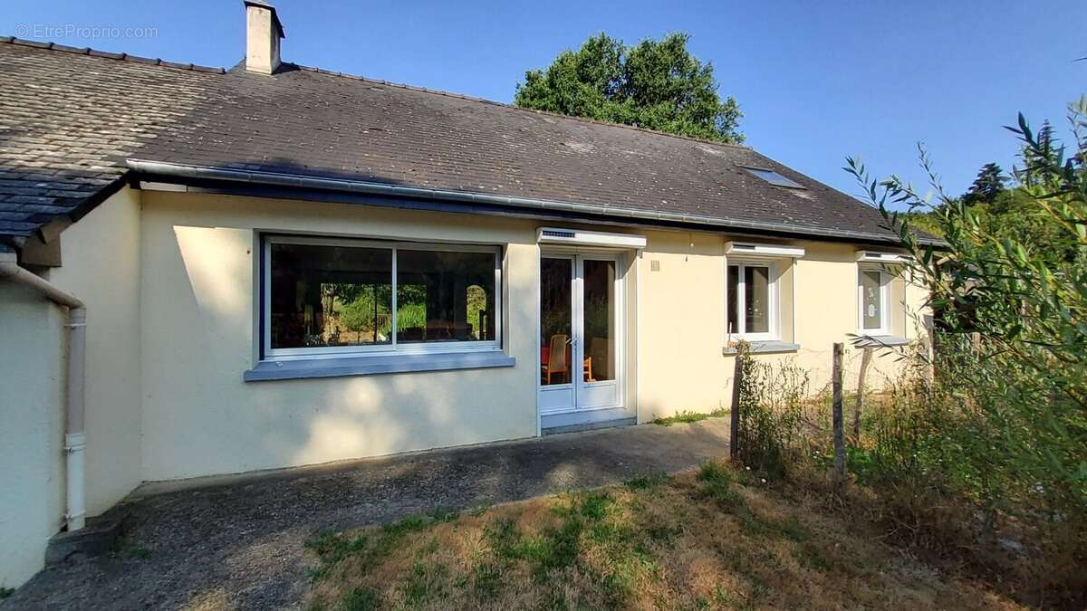 Maison individuelle de 120m² - 6 pièces - 4 chambres - 1 bureau - SAINT-SENOUX - photo 16