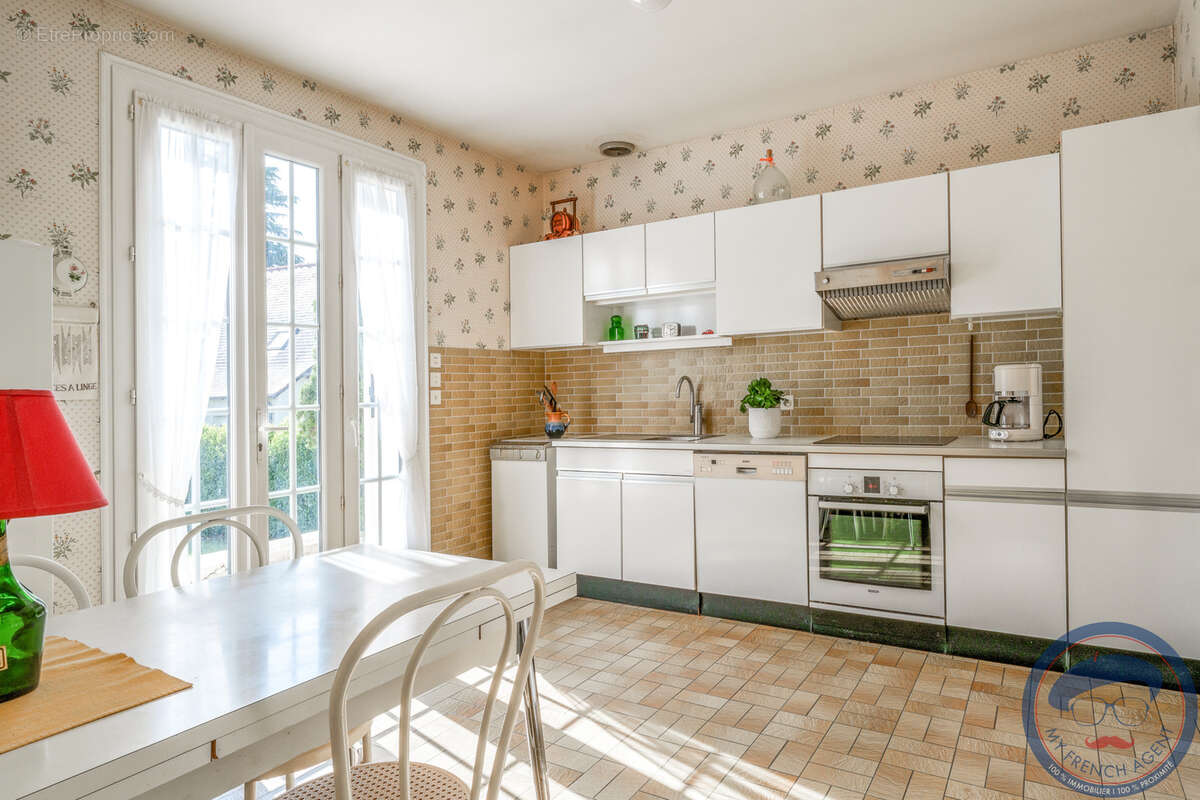 Maison à MONTLOUIS-SUR-LOIRE