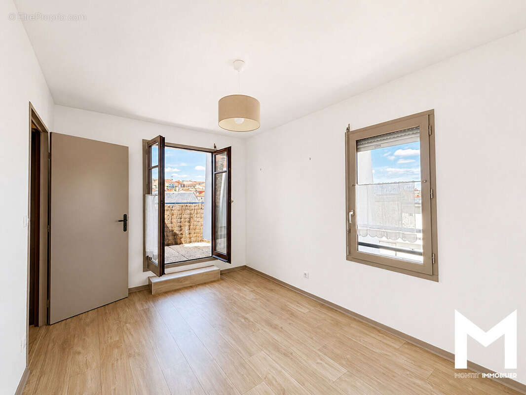 Périgueux hyper-centre superbe appartement t3 avec deux terrasses et garage double - photo 6