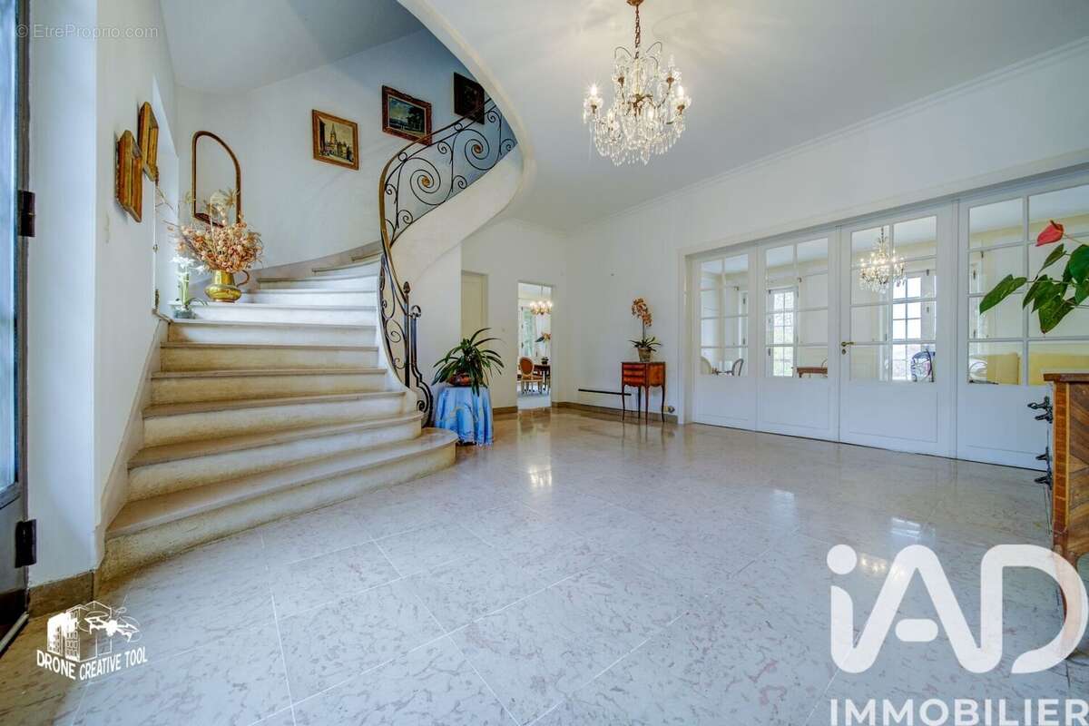 Maison 238 m² à Verdun  - photo 4