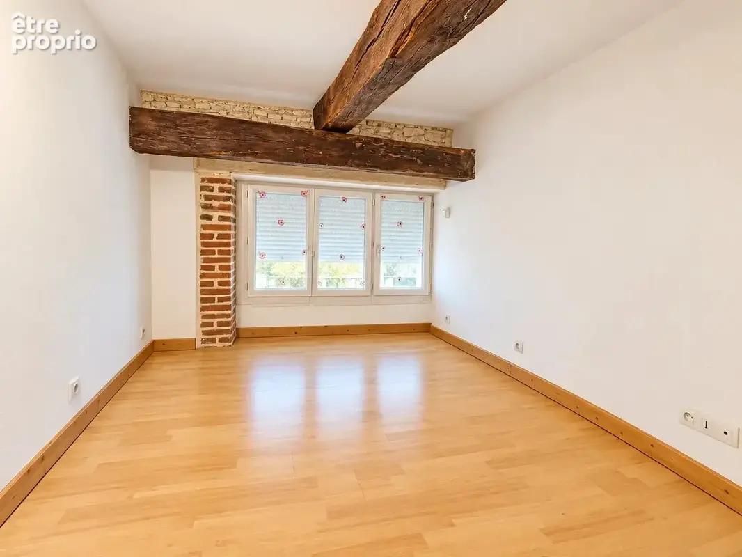Maison de caractère de 113 m² avec sous-sol – Centre de Saint-Pourçain-sur-Sioule - photo 3
