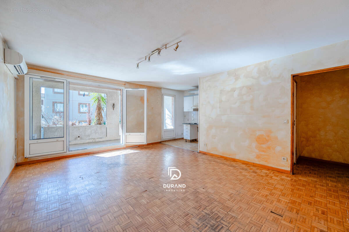 Appartement à MARSEILLE-8E