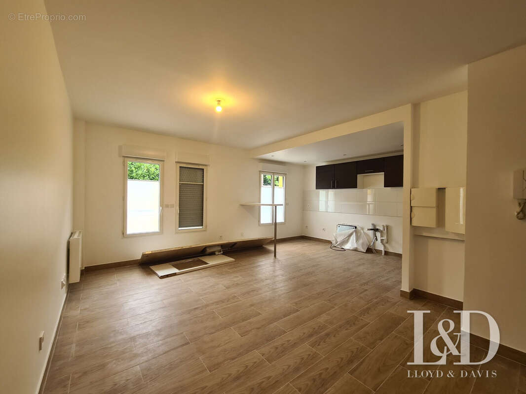 Appartement à SAINT-REMY-LES-CHEVREUSE