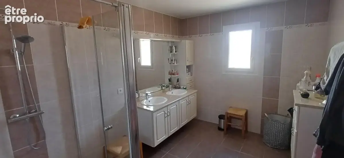 Maison Plain-pied ,Bazouges Cré Sur Loir 7 pièces 156 m2 - photo 6