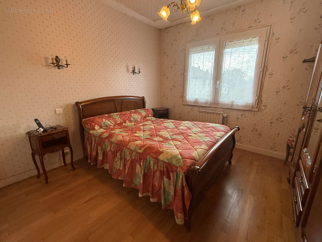 Maison à SAINT-JUNIEN