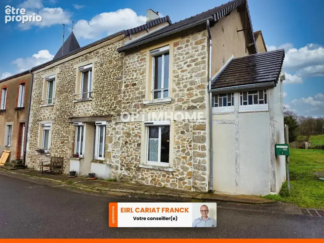 Maison à VAREILLES