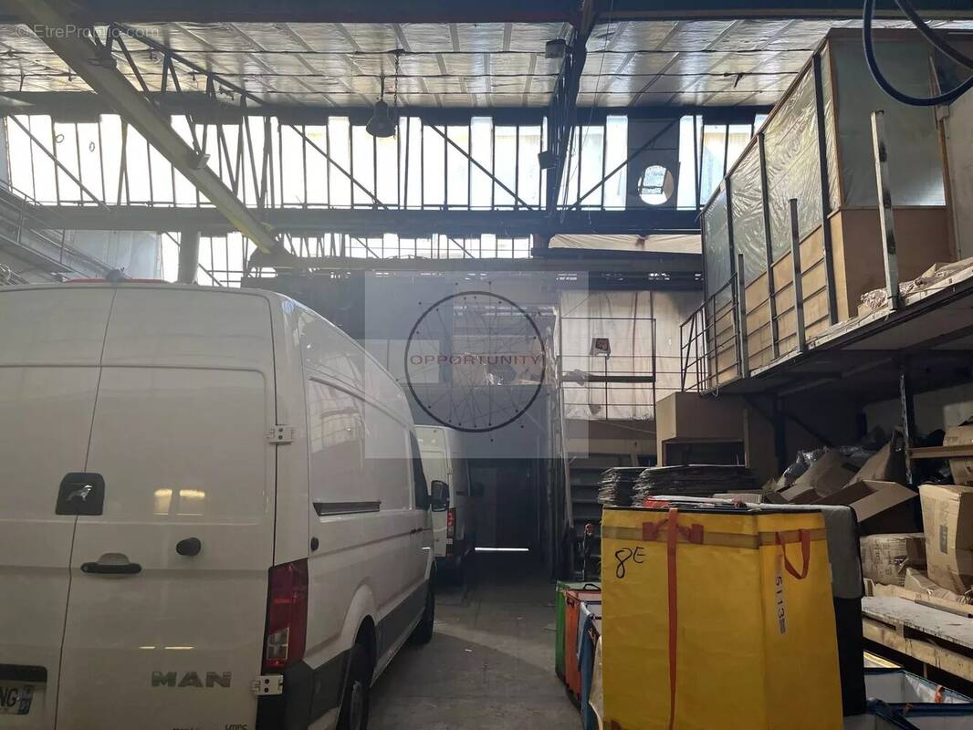 Commerce à MONTREUIL