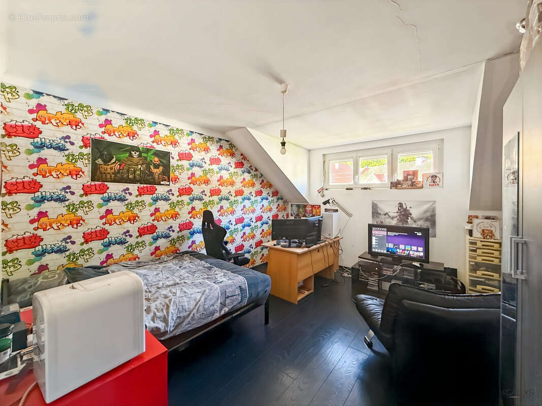 Maison à ARS-SUR-MOSELLE