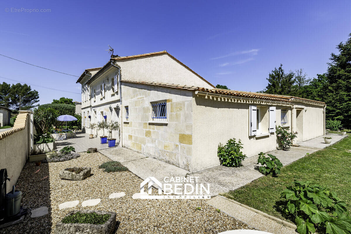 Maison à VILLEGOUGE