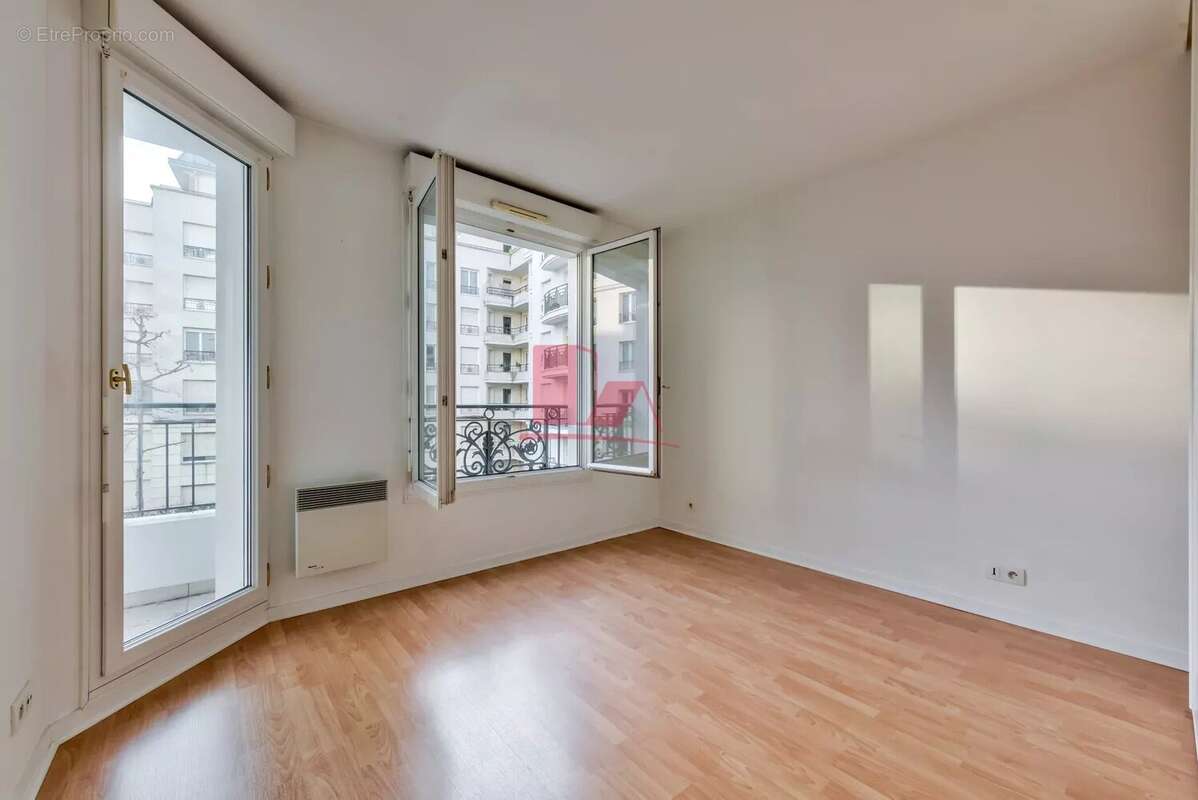 Appartement à ISSY-LES-MOULINEAUX