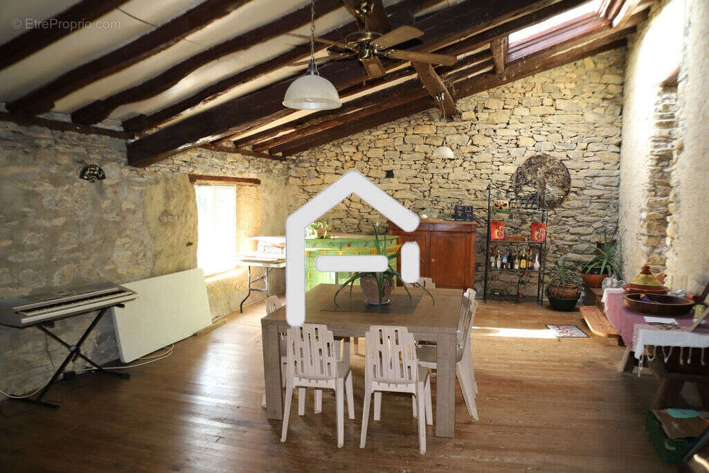 Maison à LA BASTIDE-DE-SEROU