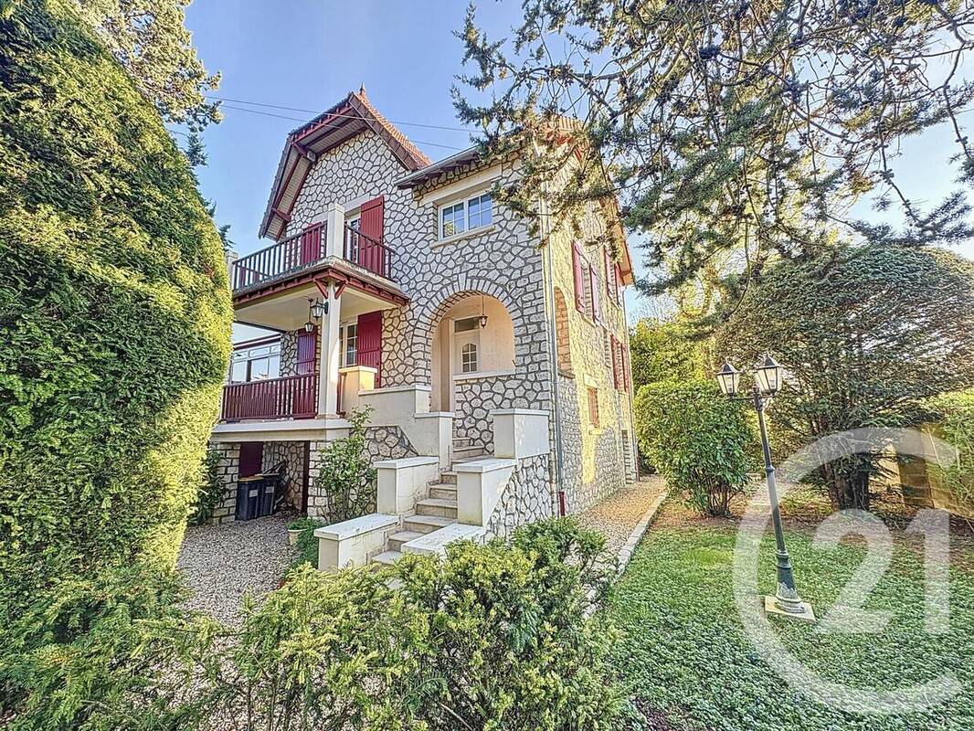 Maison à COURLON-SUR-YONNE