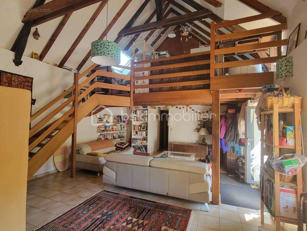Maison à MUR-DE-BRETAGNE
