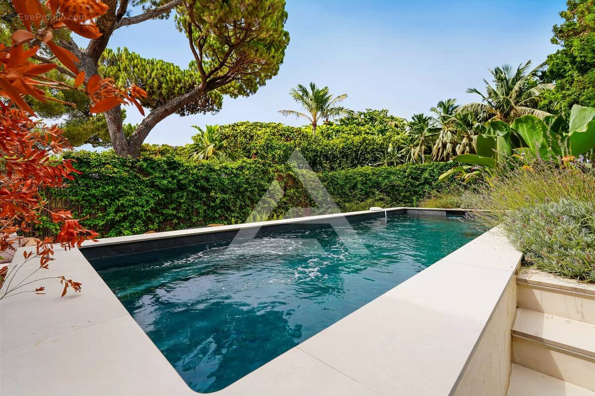 Photo Appartement à Roquebrune-Cap-Martin au prix de 995 000€
