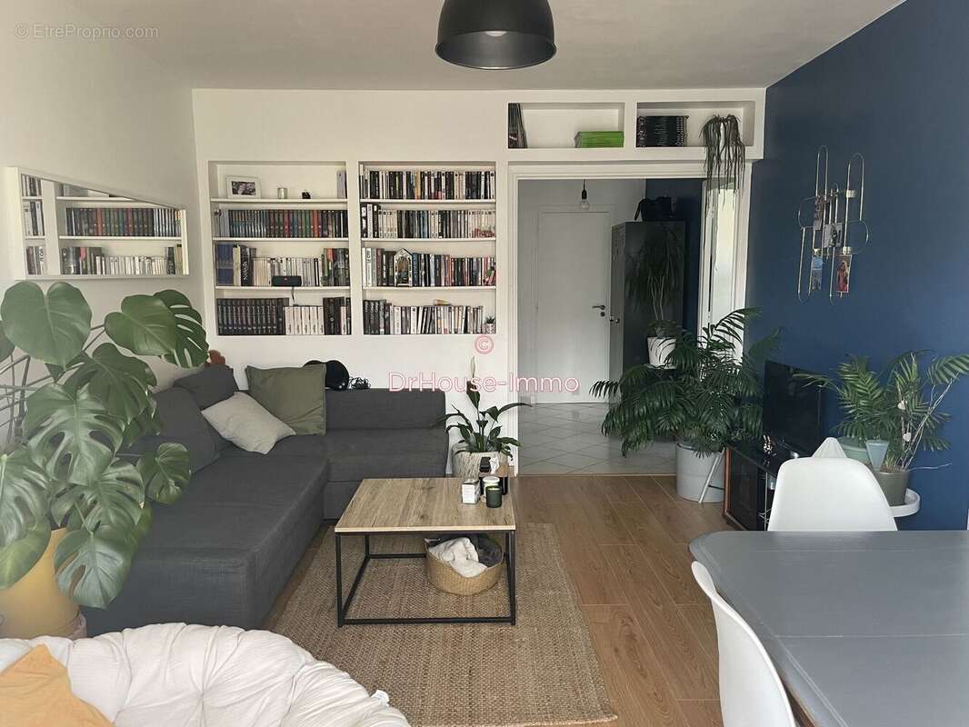 Appartement à SAINT-ETIENNE
