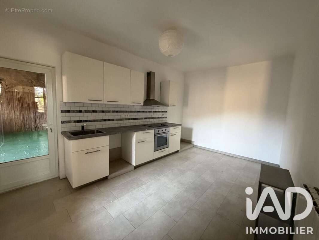 Appartement 78 m² à Bedarrides  - photo 4