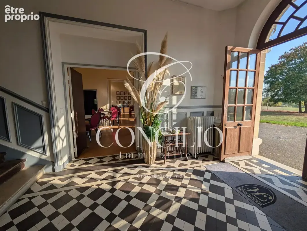 Domaine de caractère aux portes du Vexin – 680 m² – Parc et golf - photo 2