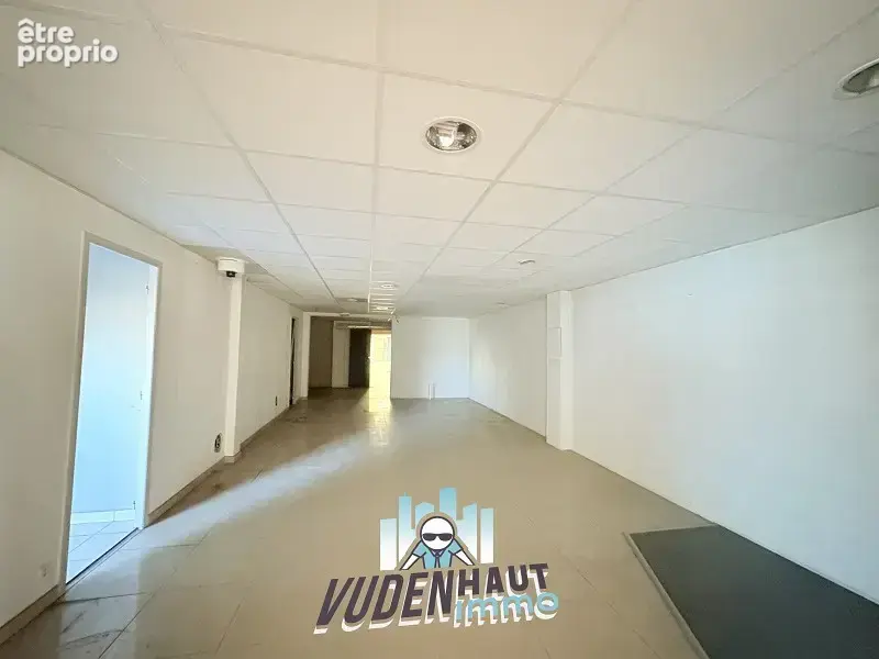 Commerce 1 250 m² à vendre à Portet-Sur-Garonne (31120) - photo 9