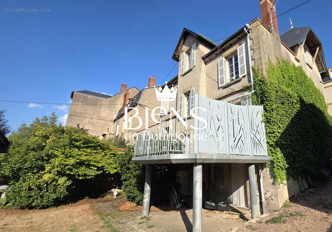 Maison 234 m² à Autun  - photo 3