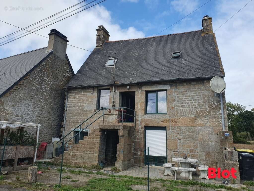 Maison à SAINT-MARC-LE-BLANC