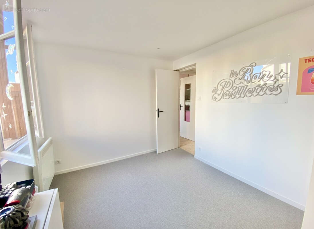 Appartement à MARSEILLE-4E