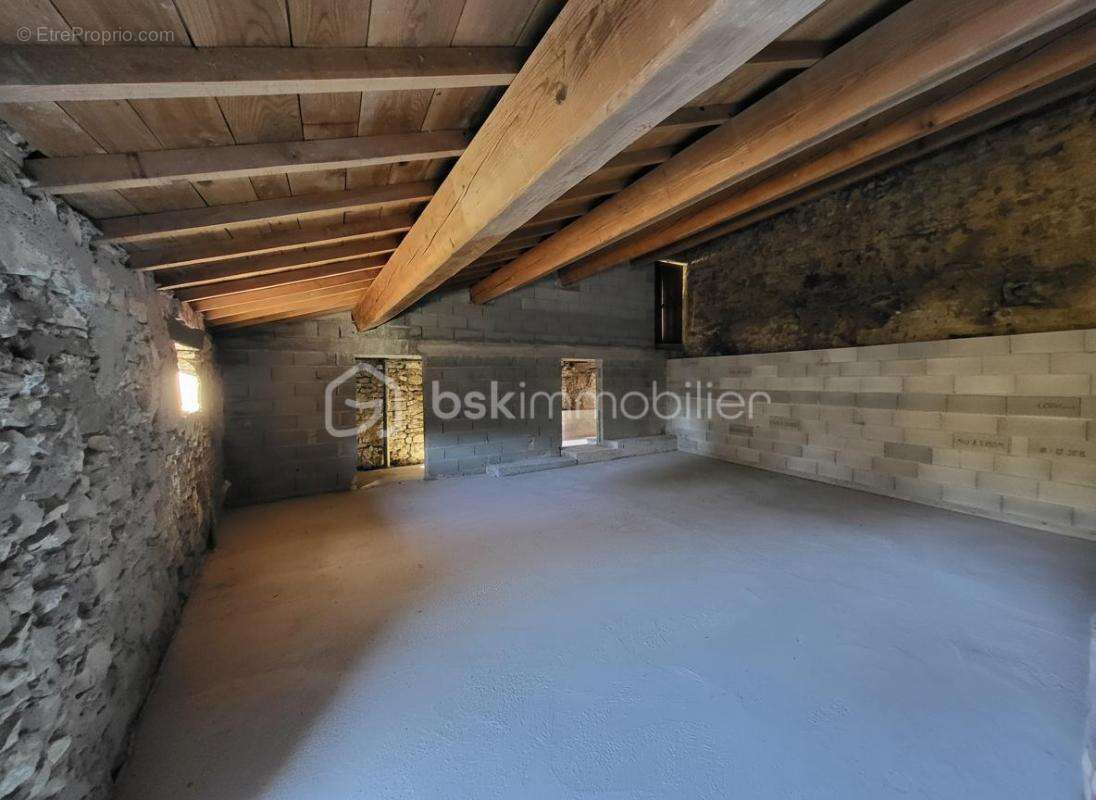 Maison à SAINT-FELIX-DE-PALLIERES