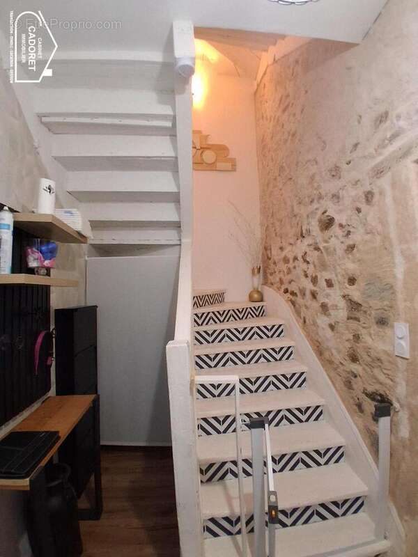   - Maison à PAIMBOEUF