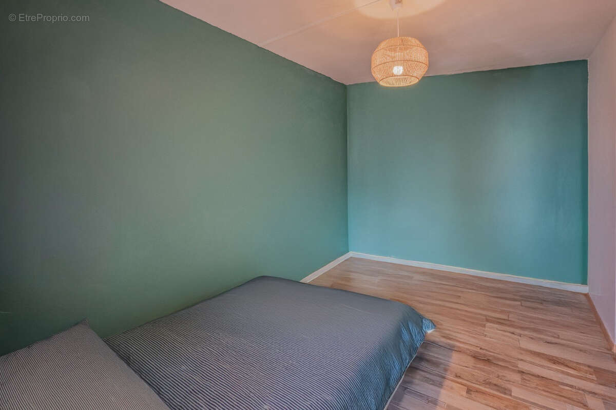 Bel appartement type 4 en DUPLEX - idéalement situé - au dernier étage - photo 12