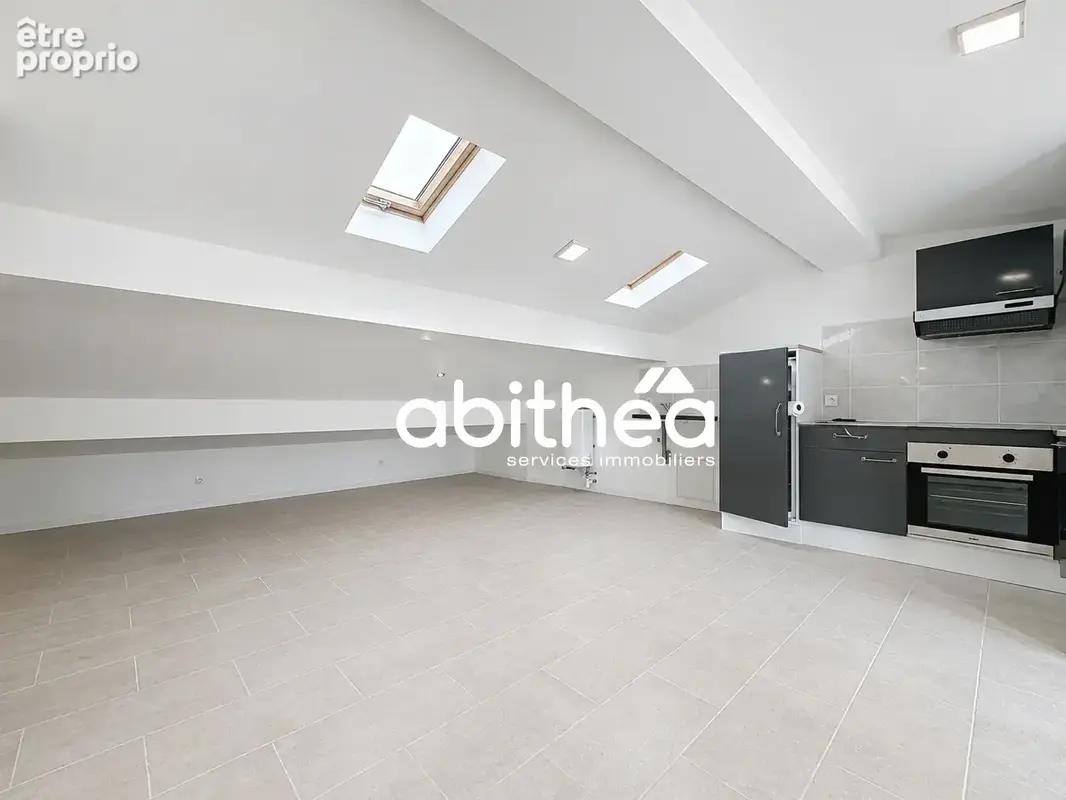 Bien atypique t2/t3 + combles aménagés - terrasse - centre-ville béziers - photo 18