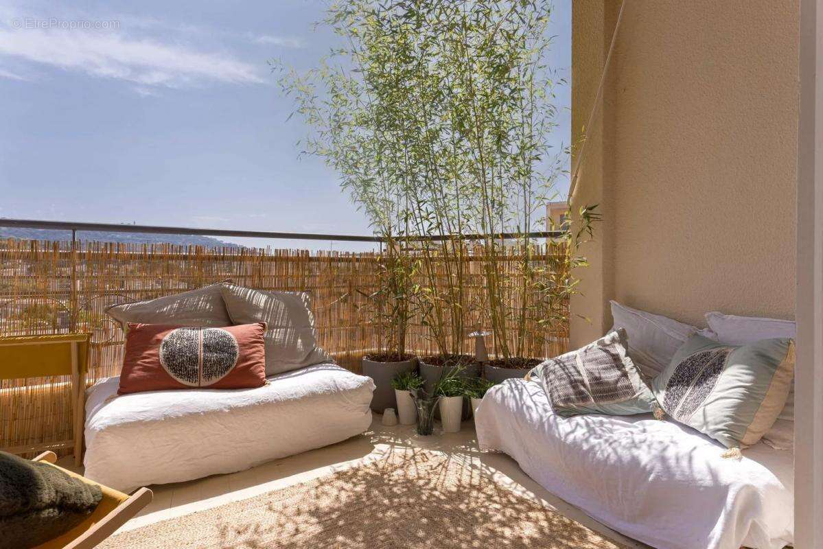 Appartement à LE CANNET