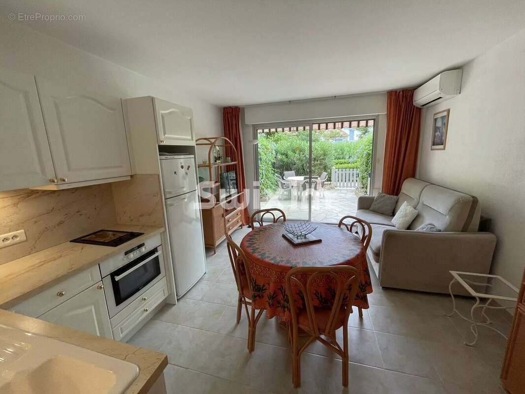 Studio cabine en rez de jardin + parking + cave - photo 6