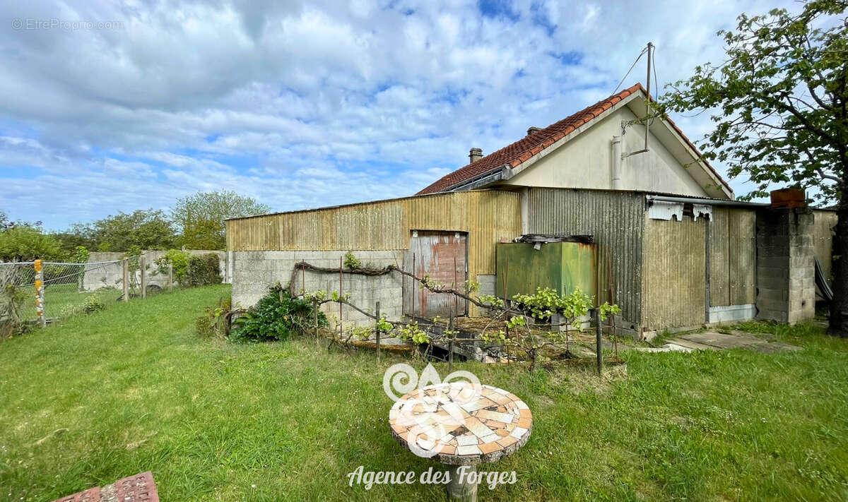 Maison à SAINT-JULIEN-DE-CONCELLES