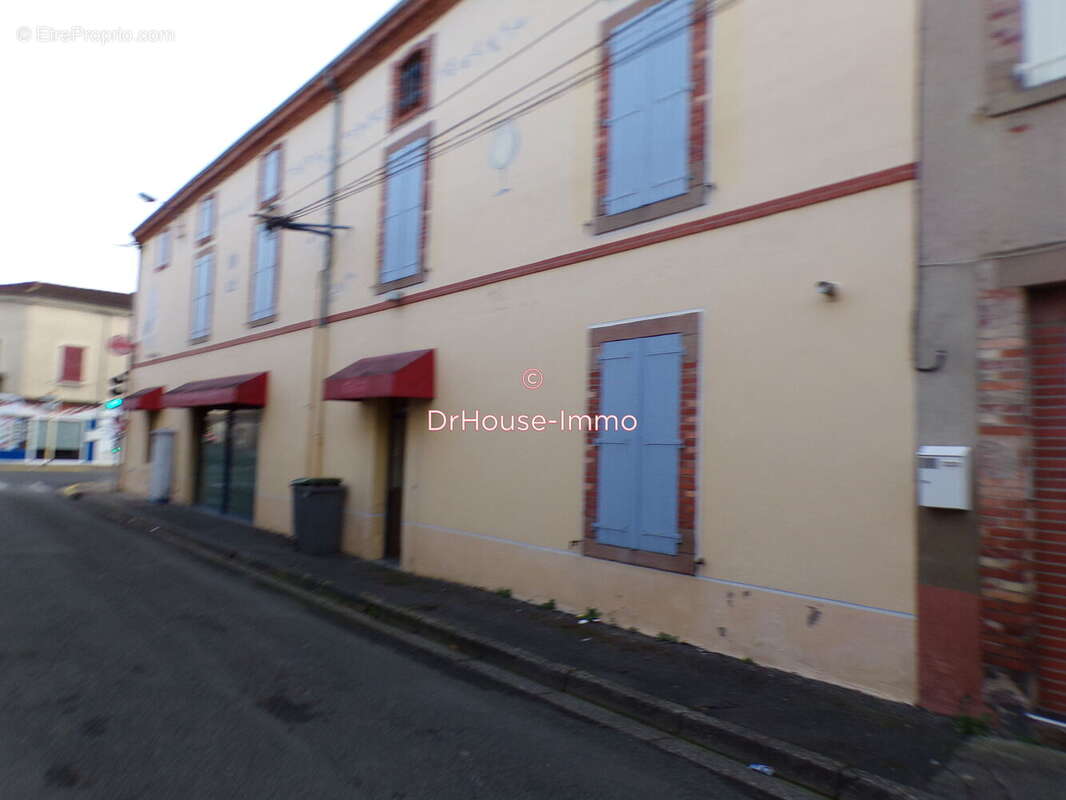 Appartement 450 m² à Carmaux  - photo 6