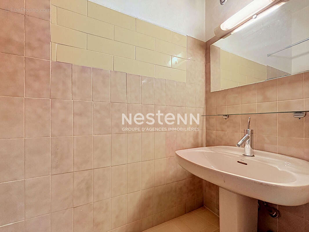 Cannes - Studio Rez-de-Jardin - Vendu Loué - Secteur Carnot - Investissement - photo 4