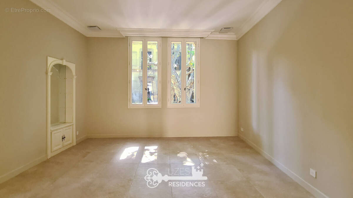 Appartement à UZES