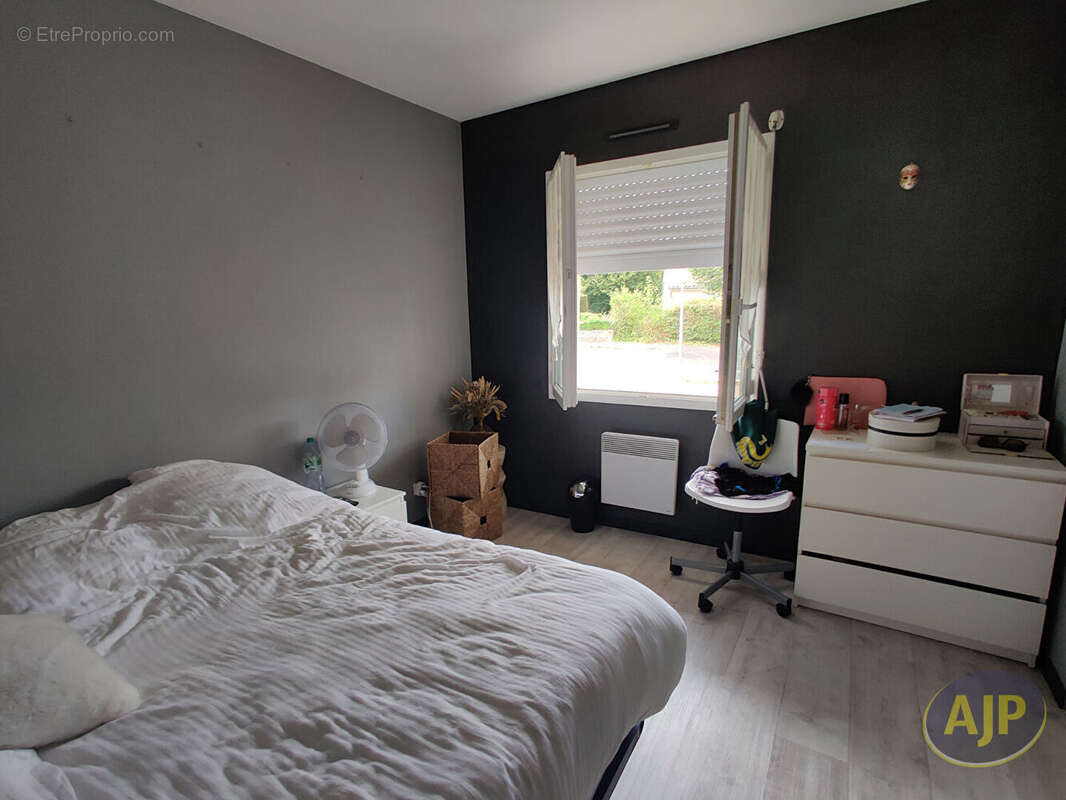 Maison à BEGROLLES-EN-MAUGES