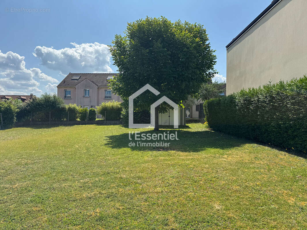 Terrain constructible de 380 m² - Vernouillet (78540) - photo 3